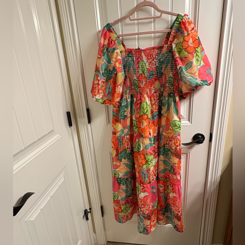 THML Anthropologie NWT Collins Floral Puff Sleeve Smocked Midi Dress Size M